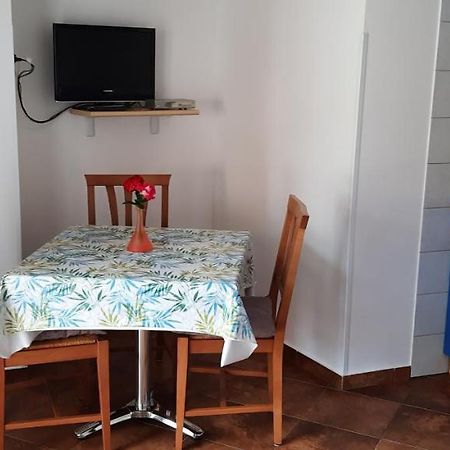 Antonio Apartman 2 Veli Lošinj المظهر الخارجي الصورة